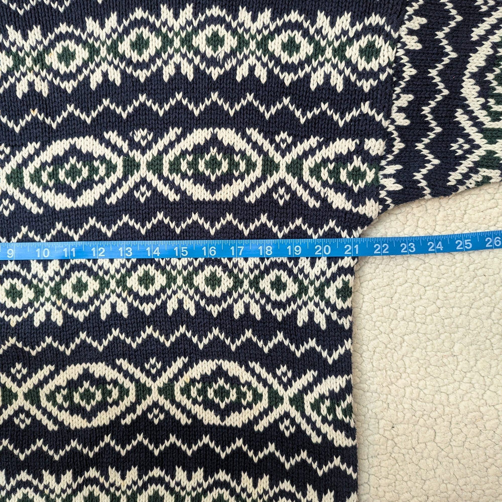 GAP Men's Navy and Cream Patterned Crewneck Sweater - Picture 4 of 5
